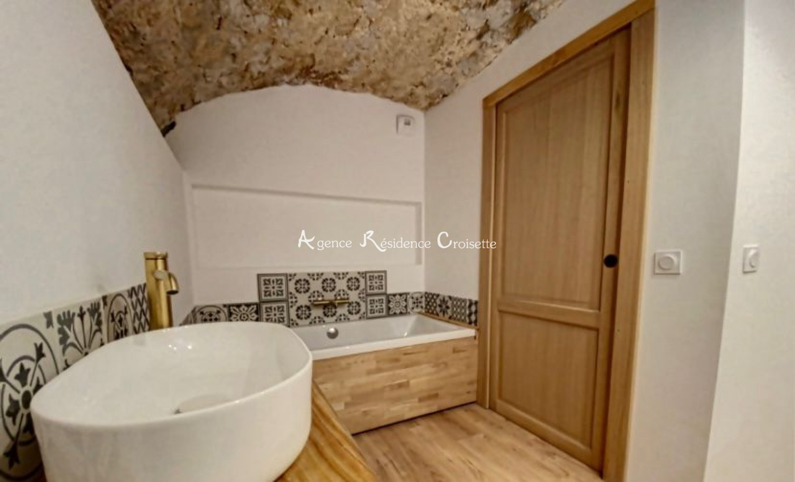 Image_6, Studio, Biot,
                                ref :4825