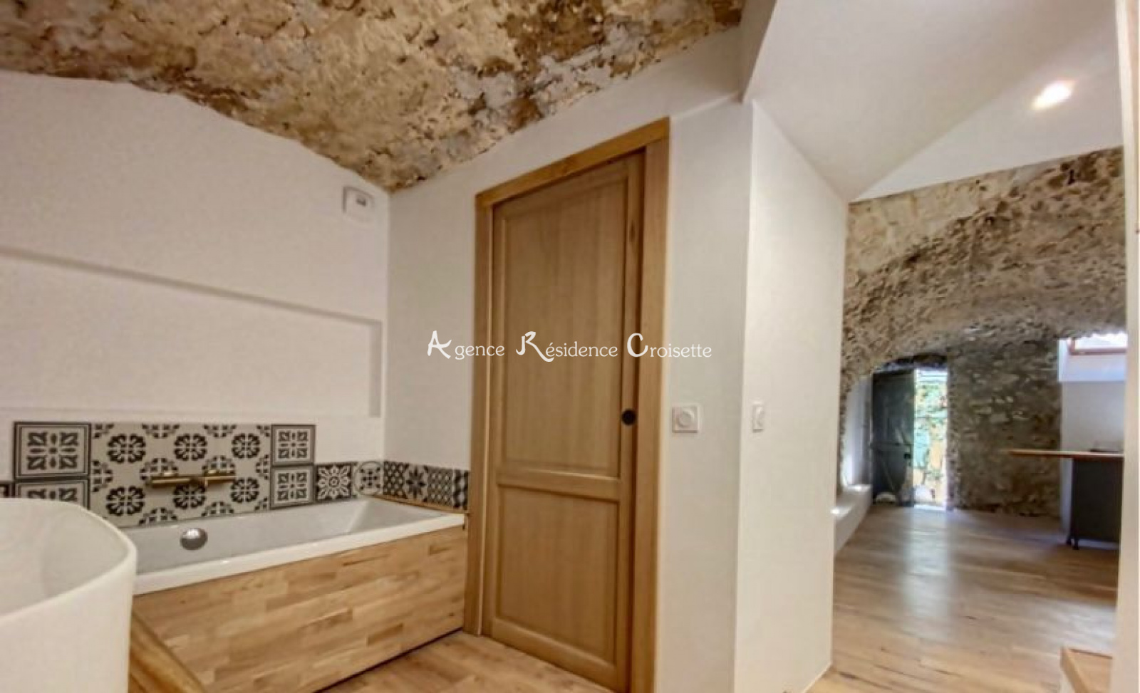 Image_5, Studio, Biot,
                                ref :4825